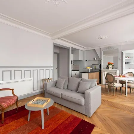 Objectif Lune Apartment Paris